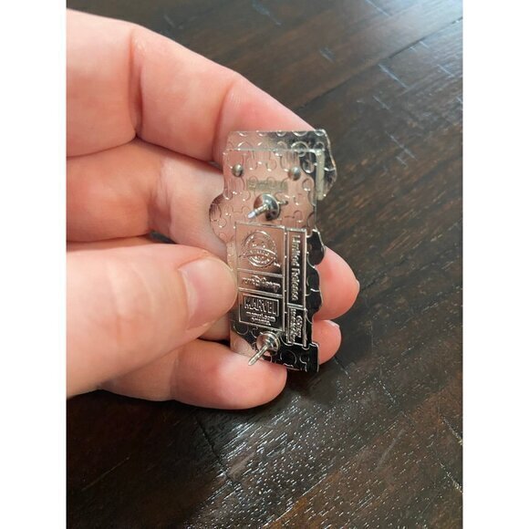 Marvel Run Disney Infinity Gauntlet Challenge 19.3 Miles 2017 Metal Trading Pin - Picture 6 of 7